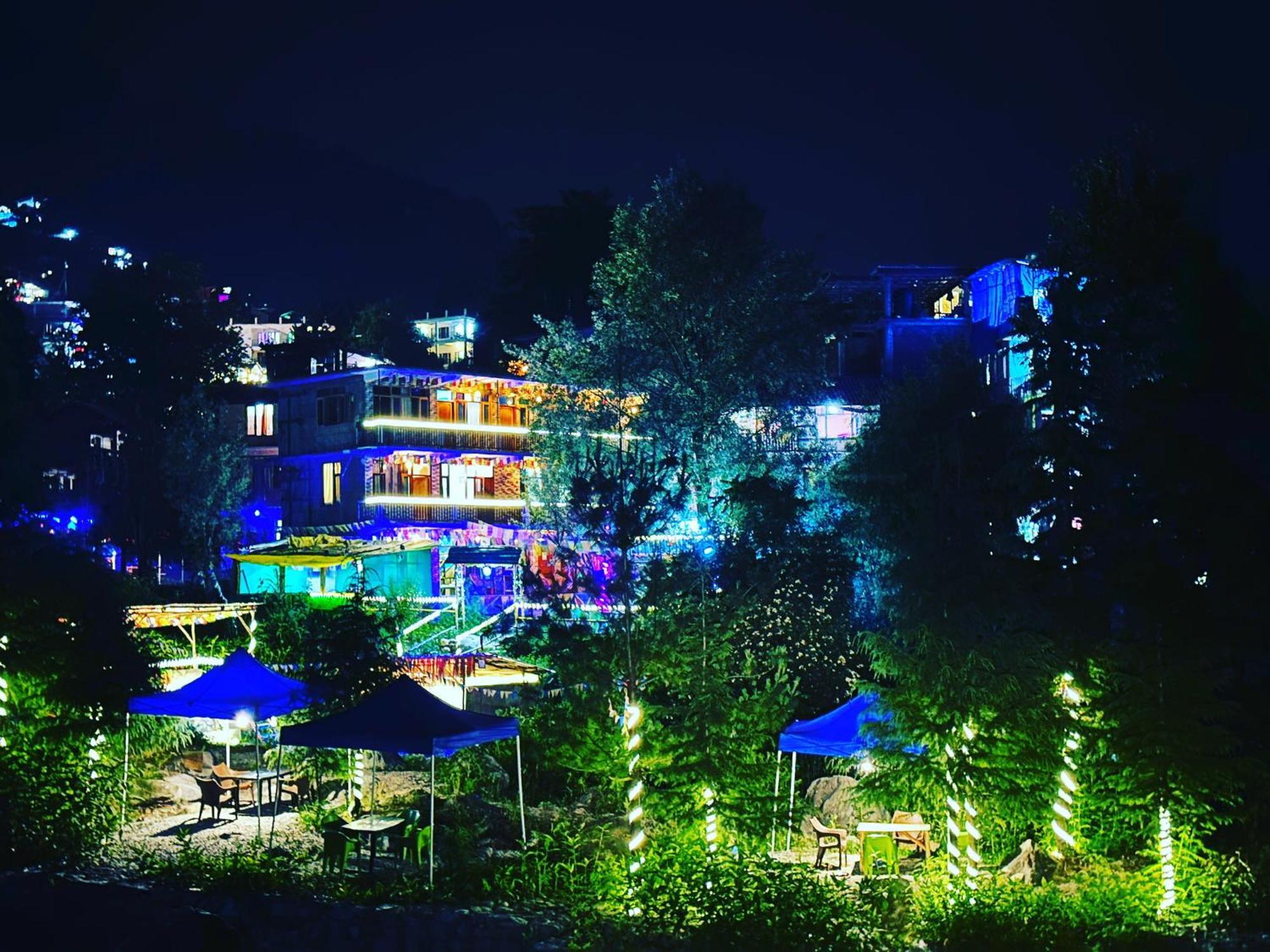 Hostel 360 Degree, Riverside Stay, Old Manali エクステリア 写真